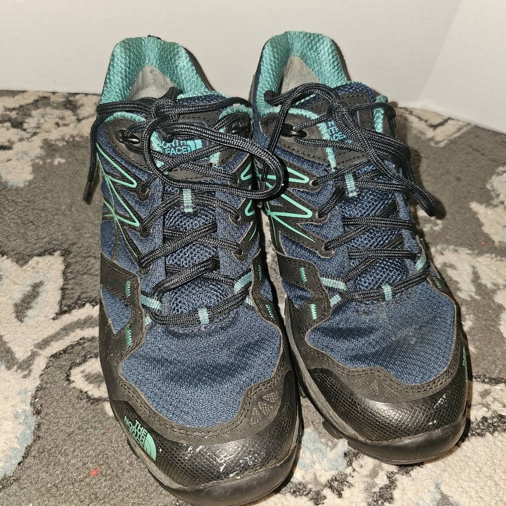 WOMENS NORTH FACE HEDGEHOG FASTPACK GTX HIKING SHOE SZ 9.5